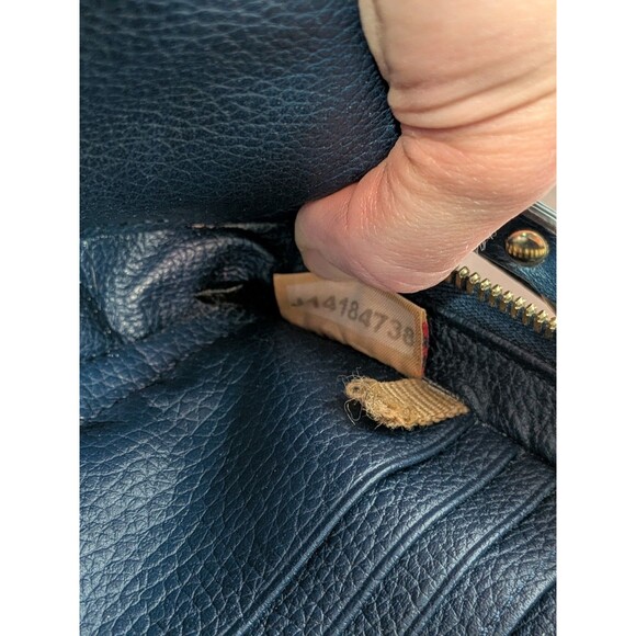 Dooney & Bourke Navy Blue Pebble Leather Crossbody Clutch Wallet EUC AUTHENTIC - Picture 6 of 9